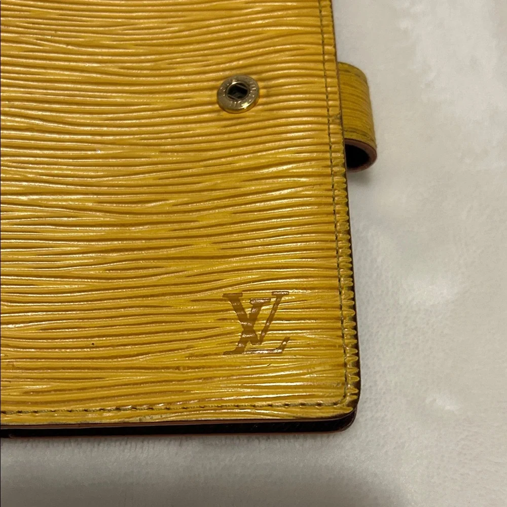 Louis Vuitton Epi Leather Small Ring Agenda Cover